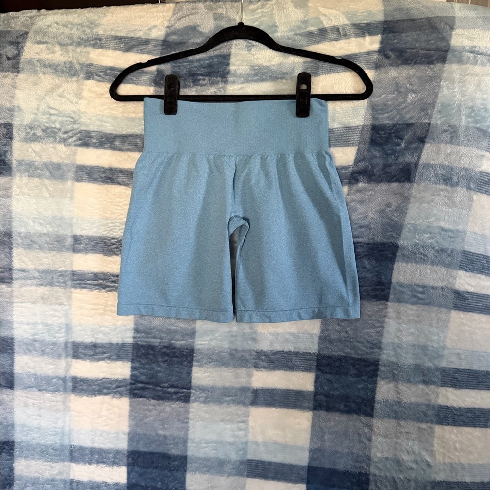 NVGTN Light Blue High-Waist Bike Shorts with Wide Waistband